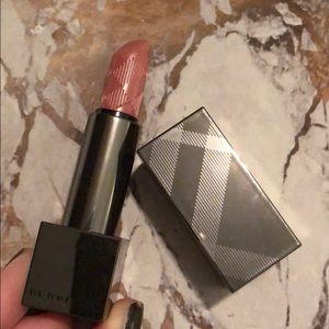 Burberry lipstick 💋